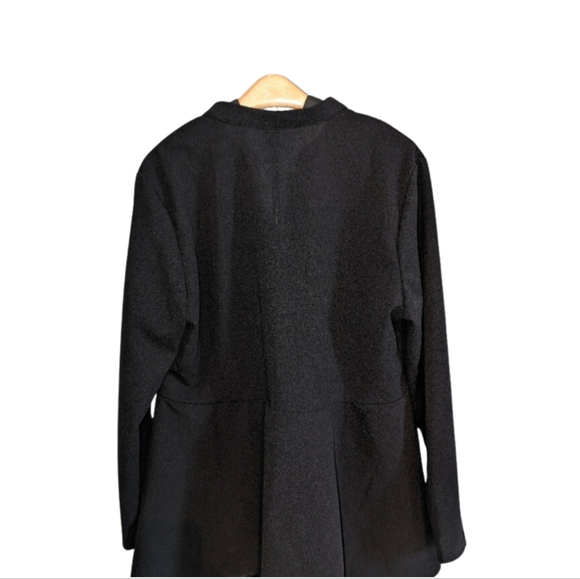 SHEIN Curve Blazer Blouse | Size XL | Lightweight Button-Up Jacket | Black - Picture 5 of 5